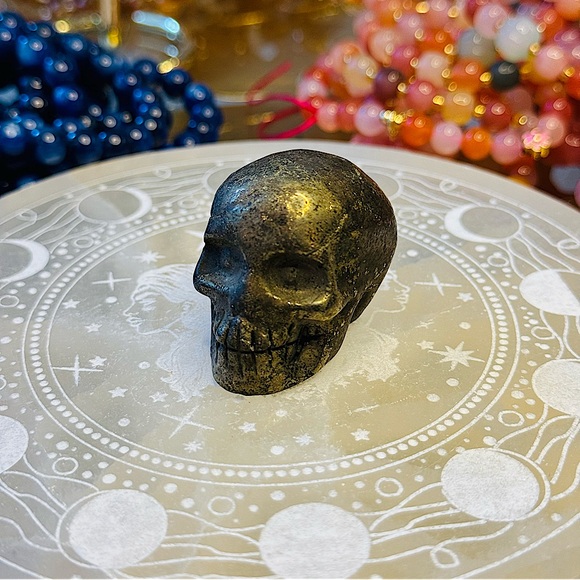 Jewelry - Small Pyrite Skull Carving